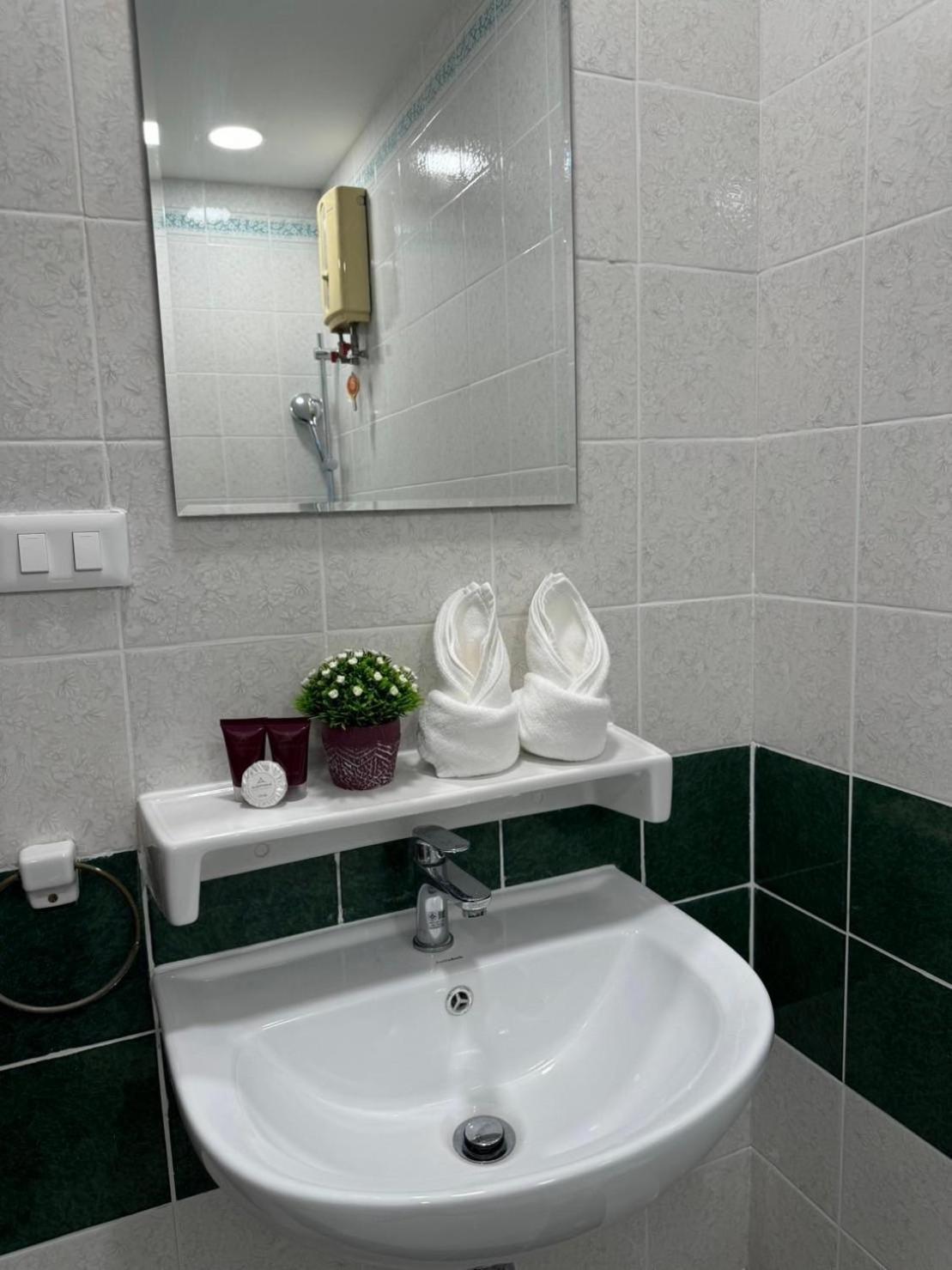United Tower Thonglor By Aspira Apartment Bangkok Ngoại thất bức ảnh