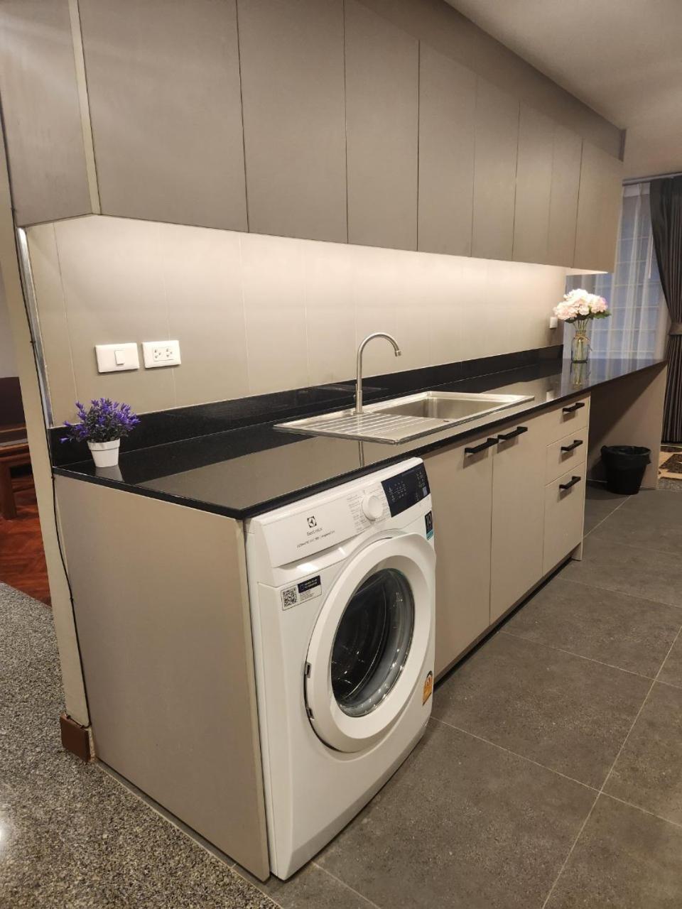United Tower Thonglor By Aspira Apartment Bangkok Ngoại thất bức ảnh