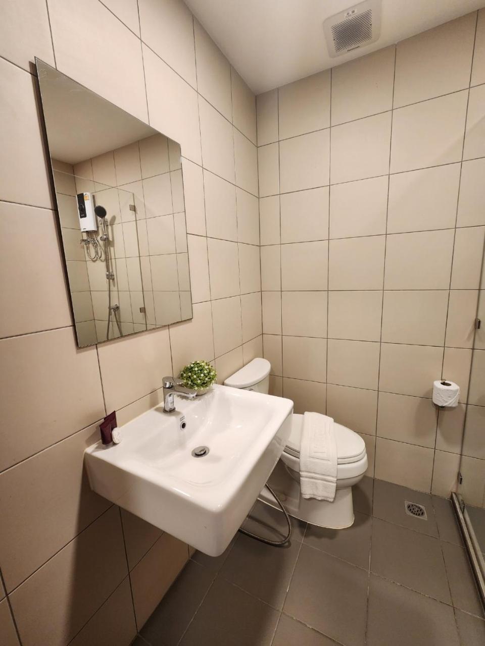 United Tower Thonglor By Aspira Apartment Bangkok Ngoại thất bức ảnh