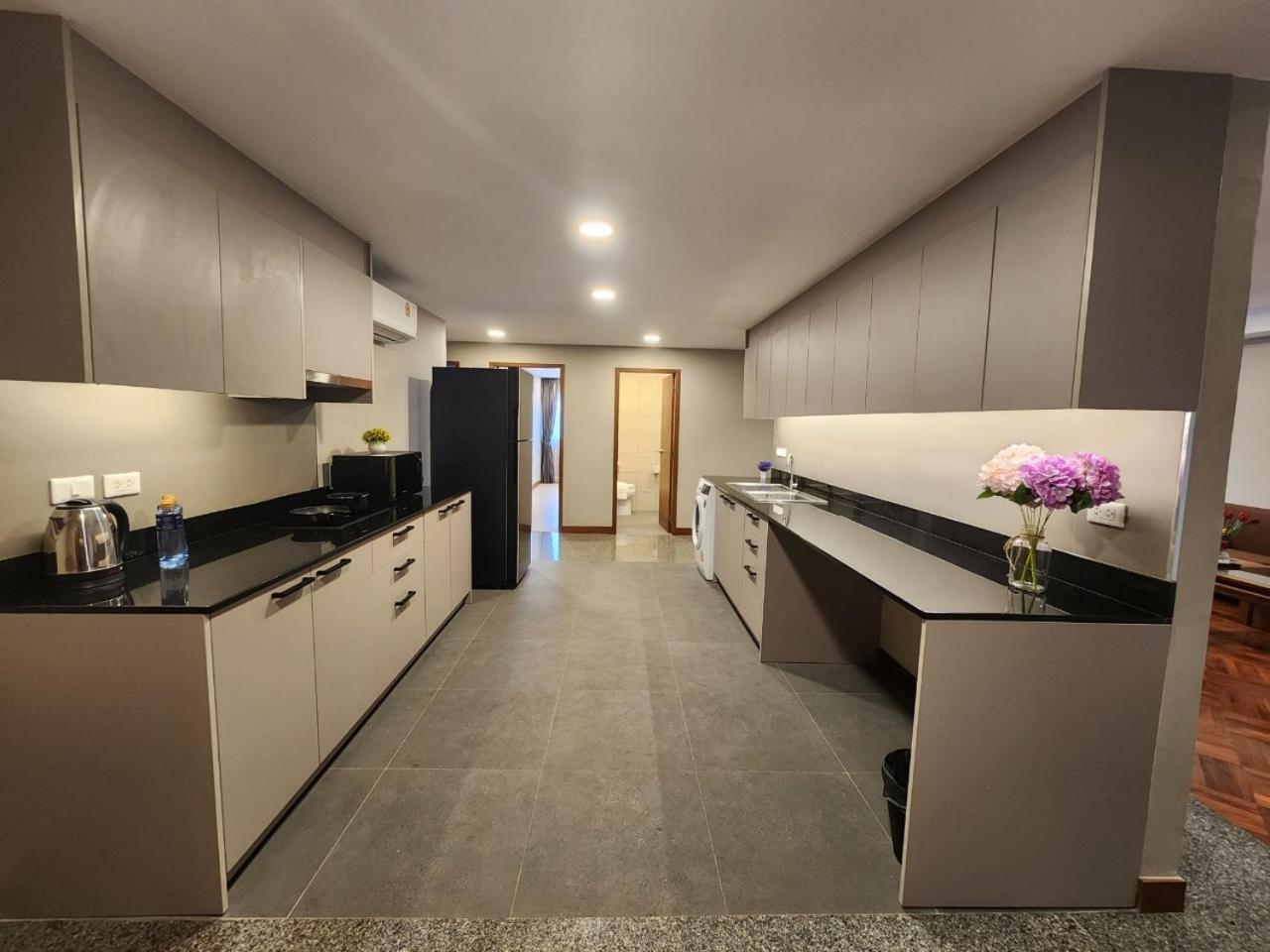 United Tower Thonglor By Aspira Apartment Bangkok Ngoại thất bức ảnh